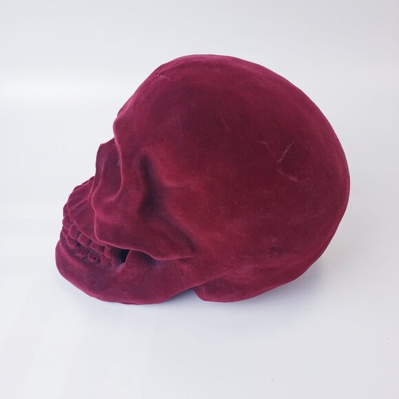 Dark Red Resin Velvet Skull Halloween Tabletop Decor Goth Gothic - Picture 6 of 7